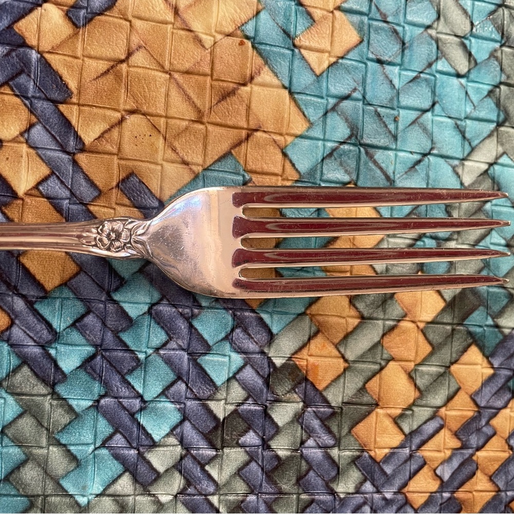 Eight Arbutus Dinner Forks - Picture 5 of 6